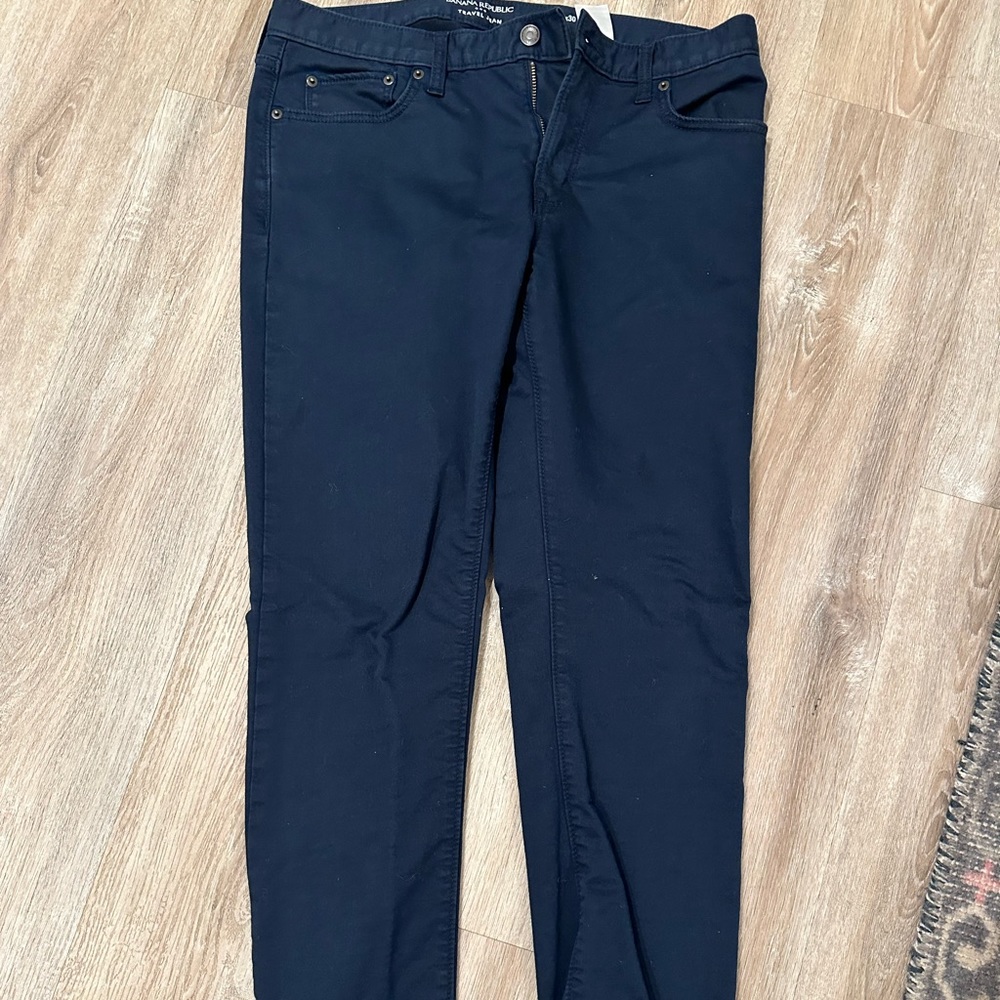 Navy Banana Republic traveler pant slim